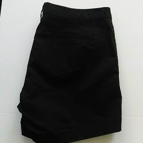 Old Navy Sz 10 Flat Front Black Bermuda Shorts - Picture 4 of 5